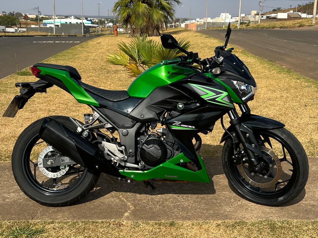 62º EDIÇÃO MOTO KAWASAKI Z300 OU 20MIL